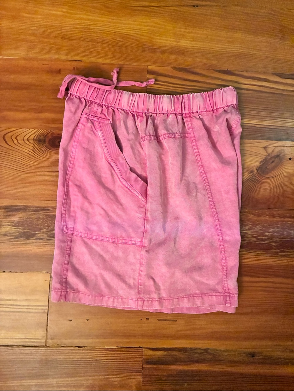 Easel Women’s Vibrant Pink Mineral Wash Pull On Shorts, Size S - Picture 6 of 10